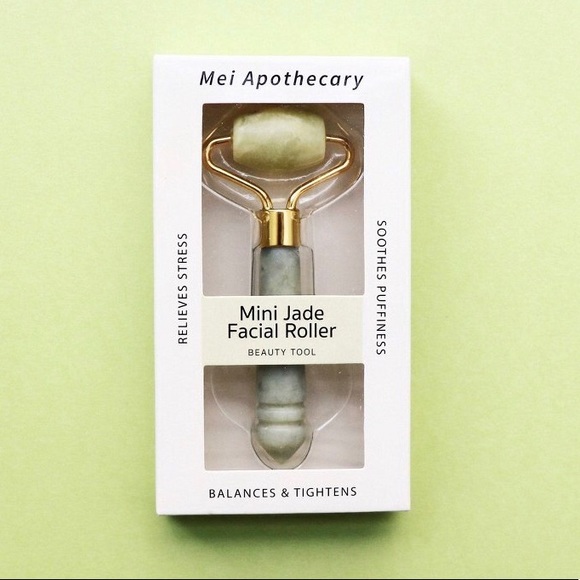 Target • Mei Apothecary Mini Jade Roller